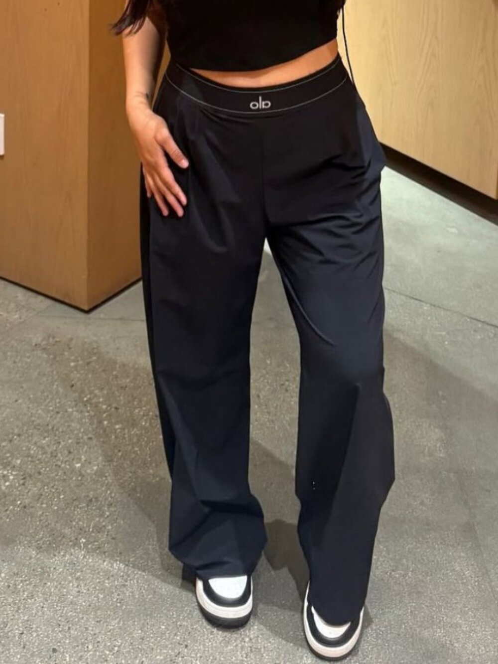 🎃Alo Yoga Suit Up Trouser Black (Regular 30" Inseam)✨Loose-fitting trousers - Picture 12 of 12